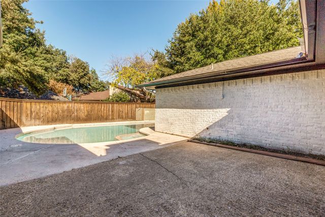 7241 Blythdale Drive, Dallas, TX 75248