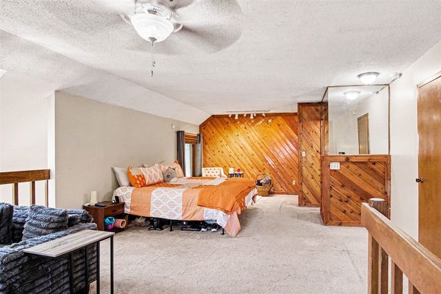 813 Tierra Street, Grand Rapids, MI 49508