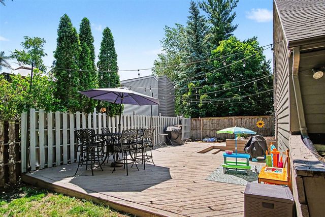 813 Tierra Street, Grand Rapids, MI 49508