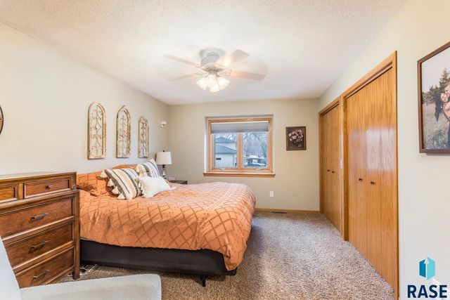 6520 W Westminster Dr Drive, Sioux Falls, SD 57106