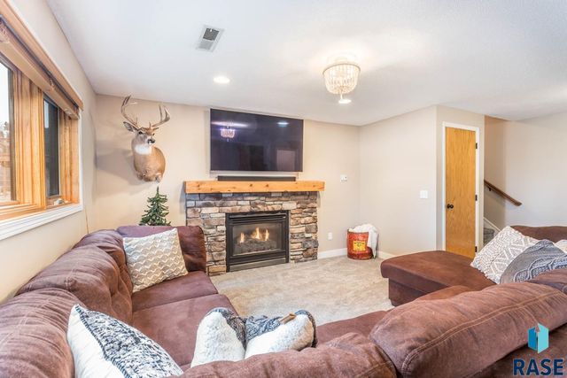 6520 W Westminster Dr Drive, Sioux Falls, SD 57106