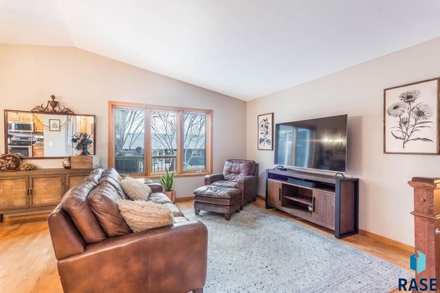 6520 W Westminster Dr Drive, Sioux Falls, SD 57106