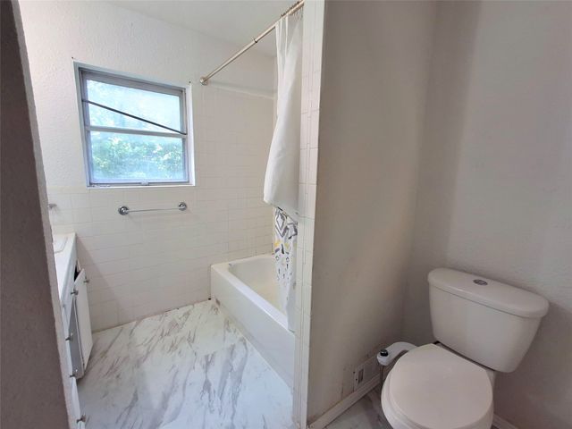 3717 W Spurgeon Street, Fort Worth, TX 76133