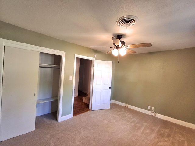 3717 W Spurgeon Street, Fort Worth, TX 76133