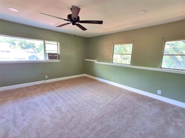 3717 W Spurgeon Street, Fort Worth, TX 76133