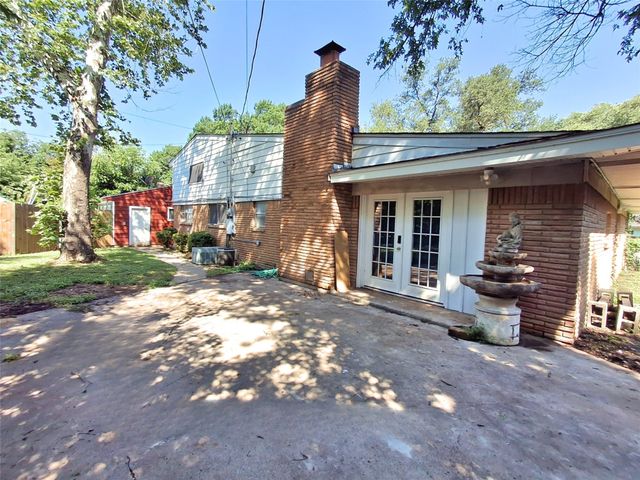 3717 W Spurgeon Street, Fort Worth, TX 76133