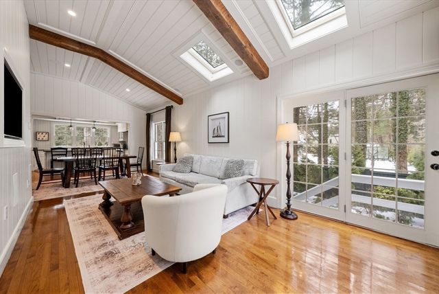 25 Longmeadow Road, Wellesley, MA 02482