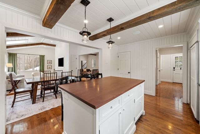 25 Longmeadow Road, Wellesley, MA 02482