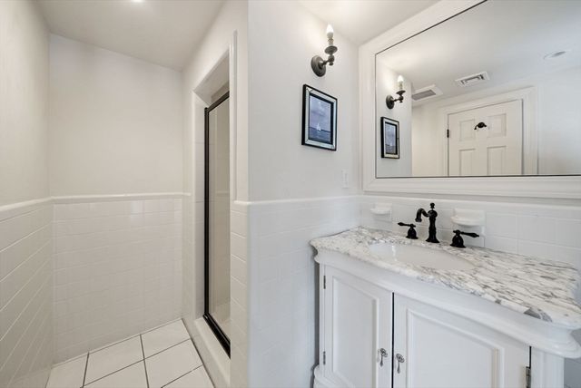 25 Longmeadow Road, Wellesley, MA 02482