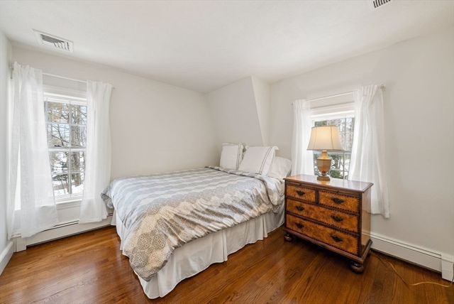 25 Longmeadow Road, Wellesley, MA 02482