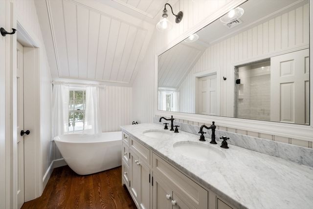 25 Longmeadow Road, Wellesley, MA 02482