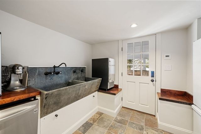 25 Longmeadow Road, Wellesley, MA 02482