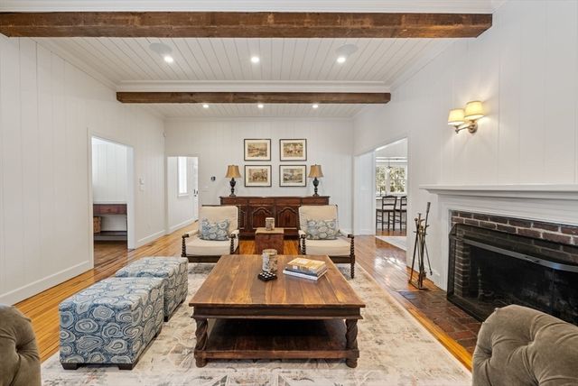 25 Longmeadow Road, Wellesley, MA 02482