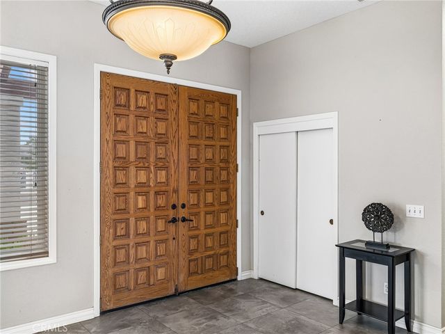 19786 Symeron Road, Apple Valley, CA 92307