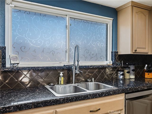 19786 Symeron Road, Apple Valley, CA 92307