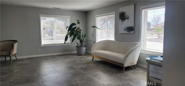 19786 Symeron Road, Apple Valley, CA 92307