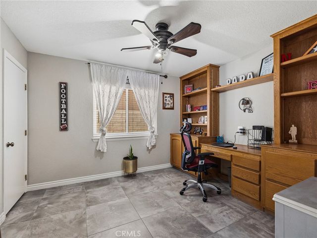 19786 Symeron Road, Apple Valley, CA 92307