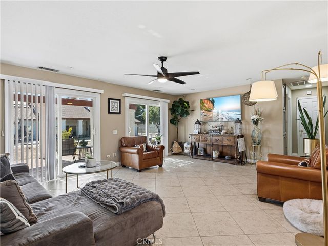 19786 Symeron Road, Apple Valley, CA 92307