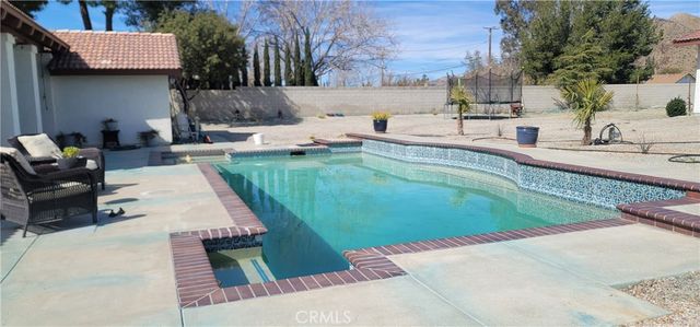 19786 Symeron Road, Apple Valley, CA 92307