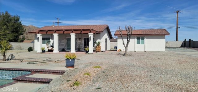 19786 Symeron Road, Apple Valley, CA 92307
