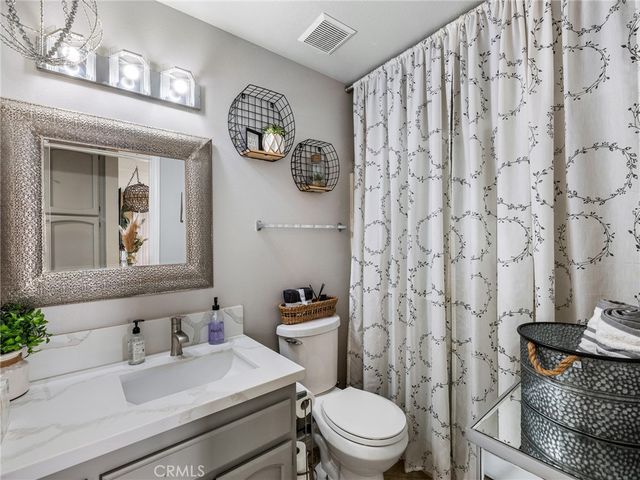 19786 Symeron Road, Apple Valley, CA 92307