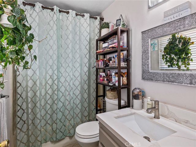 19786 Symeron Road, Apple Valley, CA 92307