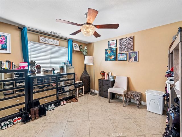 19786 Symeron Road, Apple Valley, CA 92307