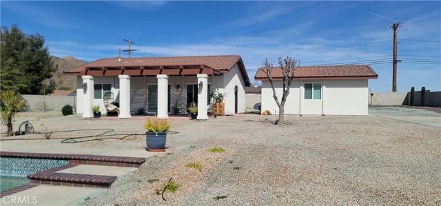 19786 Symeron Road, Apple Valley, CA 92307