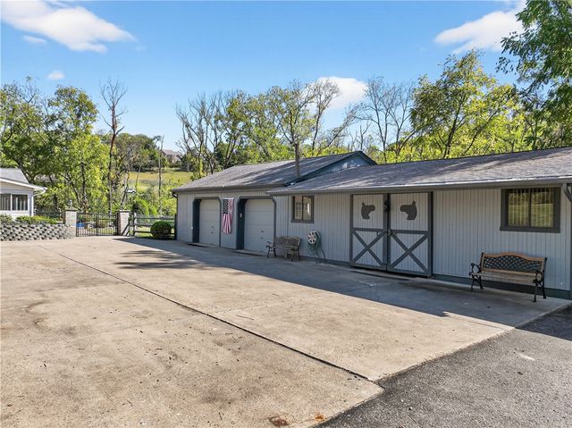 1801 McCorkle Road, South Park, PA 15129