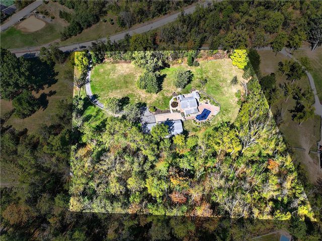 1801 McCorkle Road, South Park, PA 15129