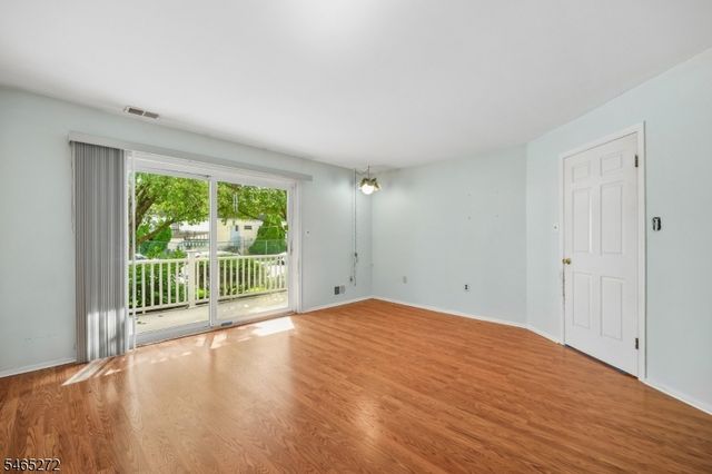905 Montague Ave, Woodbridge Twp., NJ 08830