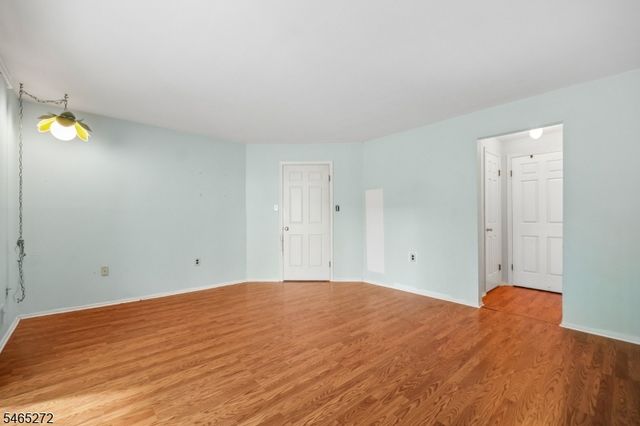 905 Montague Ave, Woodbridge Twp., NJ 08830