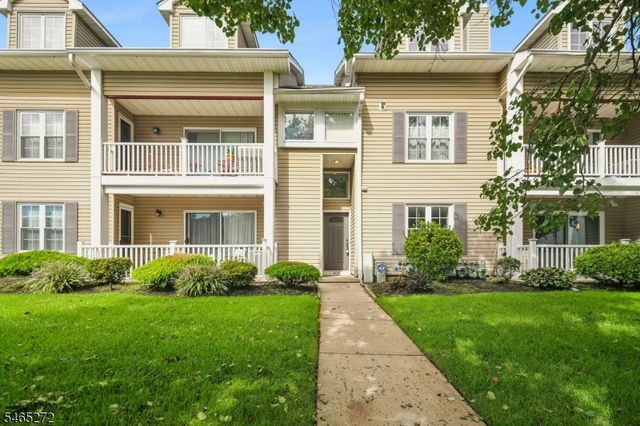 905 Montague Ave, Woodbridge Twp., NJ 08830