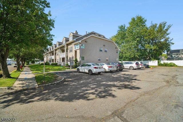 905 Montague Ave, Woodbridge Twp., NJ 08830