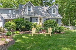 546 Towne St, North Attleboro, MA 02760