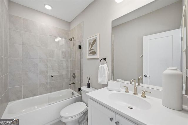 405 Ashbury Drive, Roswell, GA 30076