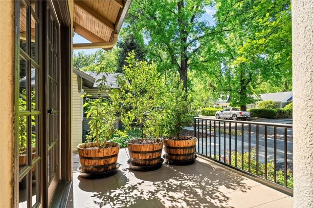 587 E 3rd, Chico, CA 95928