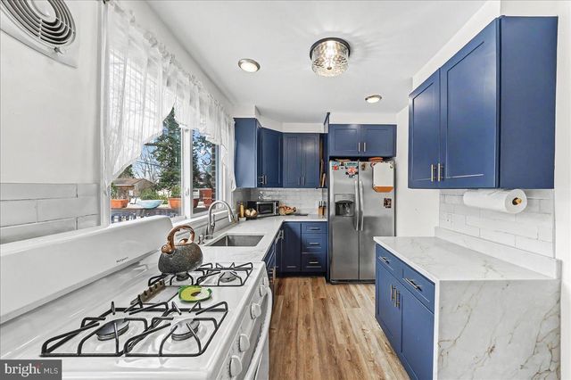 4 S CHESTER AVE, Aldan, PA 19018