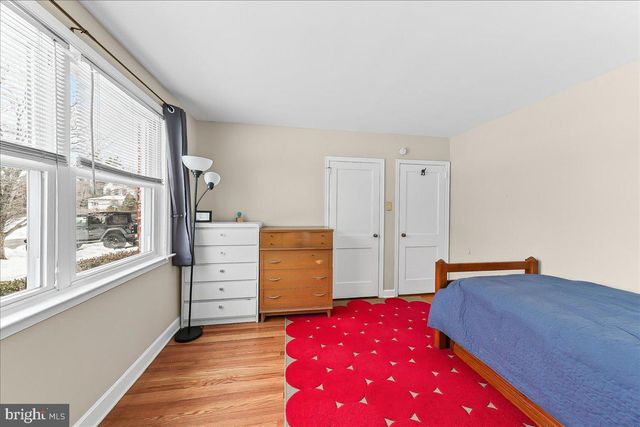 4 S CHESTER AVE, Aldan, PA 19018