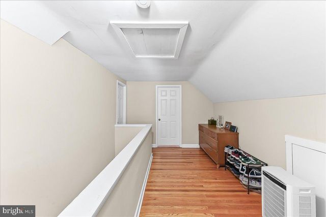 4 S CHESTER AVE, Aldan, PA 19018