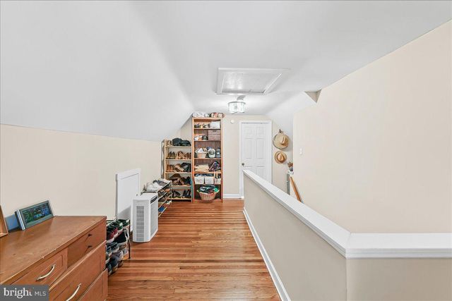 4 S CHESTER AVE, Aldan, PA 19018