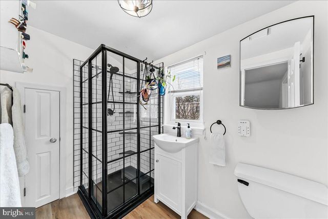 4 S CHESTER AVE, Aldan, PA 19018