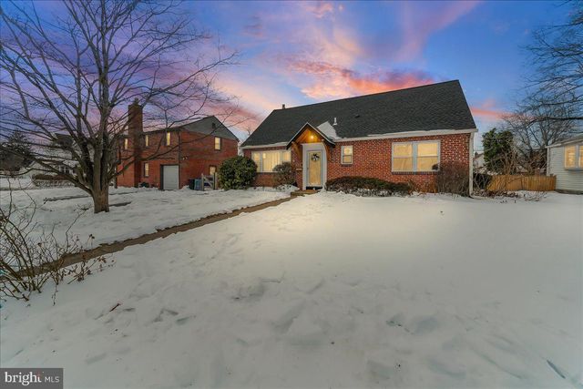 4 S CHESTER AVE, Aldan, PA 19018