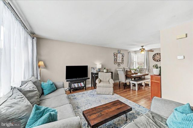 4 S CHESTER AVE, Aldan, PA 19018