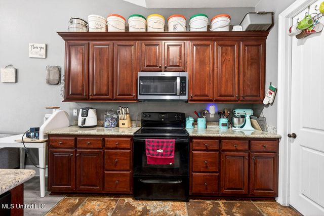 43 Parker Road, Perkinston, MS 39573