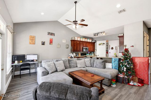 43 Parker Road, Perkinston, MS 39573