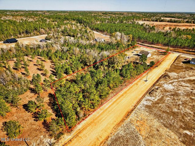 43 Parker Road, Perkinston, MS 39573