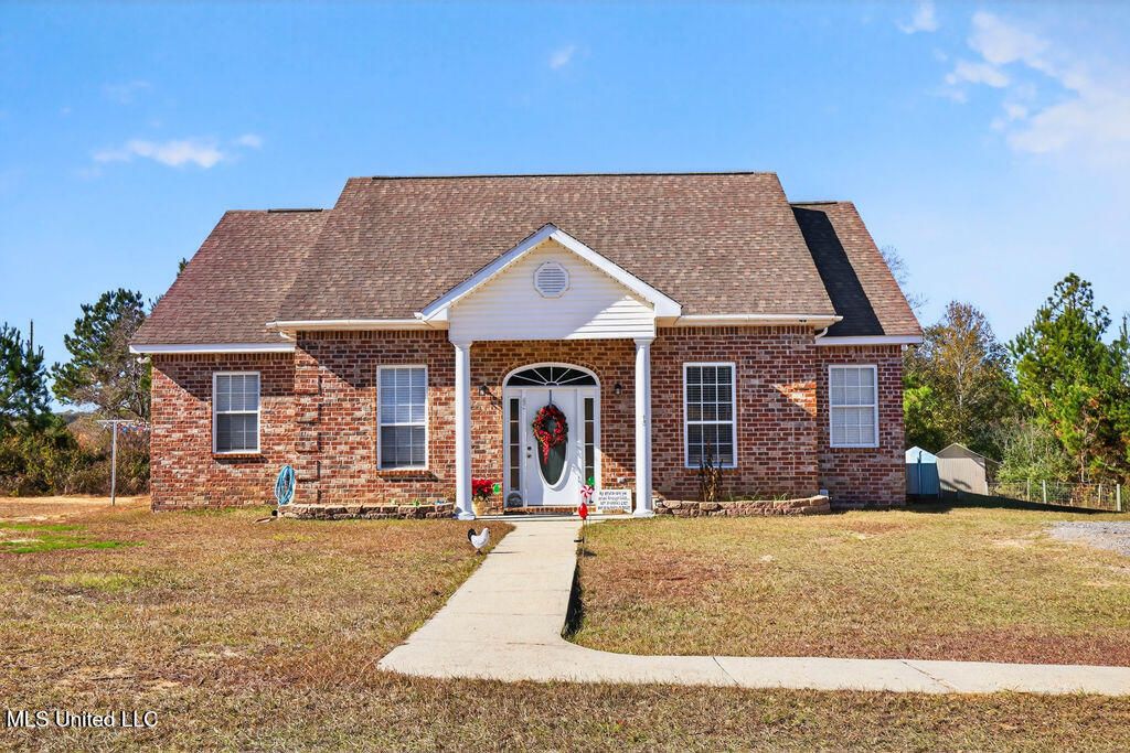 43 Parker Road, Perkinston, MS 39573