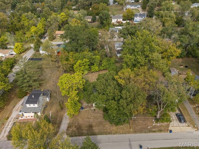 10651 Thorpe Avenue, St Louis, MO 63114