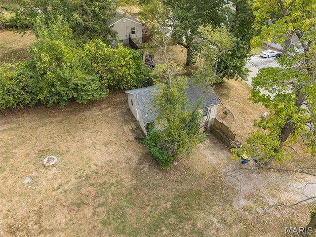 10651 Thorpe Avenue, St Louis, MO 63114